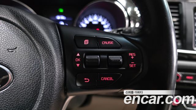 Kia Carnival 9-Seater Prstige 2019 — фото 17