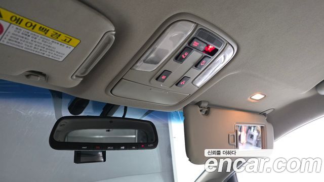 Kia Carnival 9-Seater Prstige 2019 — фото 20
