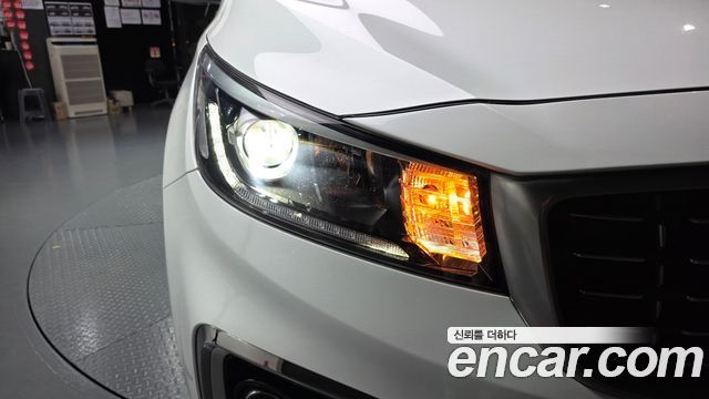 Kia Carnival 9-Seater Prstige 2019 — фото 22