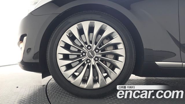 Genesis EQ900 3.3 T-GDI AWD Prestige 2016 — фото 5