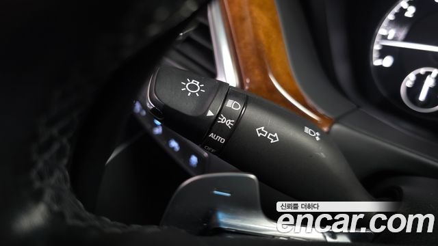 Genesis EQ900 3.3 T-GDI AWD Prestige 2016 — фото 43