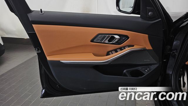 BMW 3 Series (G20) 320i M Sport 2023 — фото 24