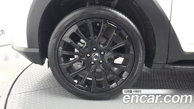 KG Mobility (SsangYong) Torres Gasoline 1.5 2WD T7 2023 — фото 5