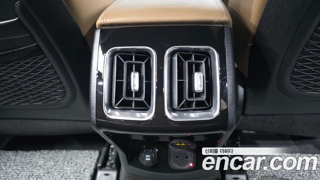 Kia Sorento (IV) Gasoline 2.5T 2WD Noblesse 2025 — фото 36