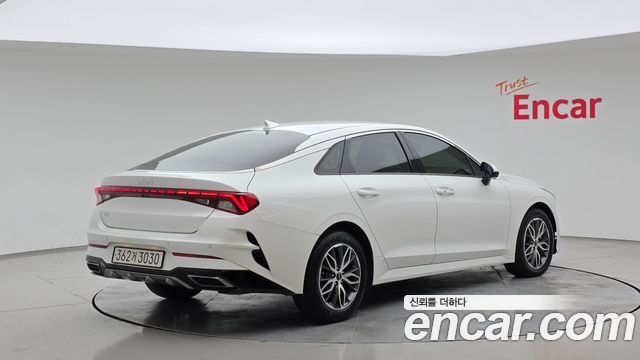 Kia K5 (III) 2.0 Noblesse 2023 — фото 2