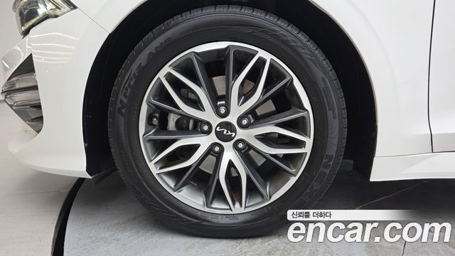 Kia K5 (III) 2.0 Noblesse 2023 — фото 5