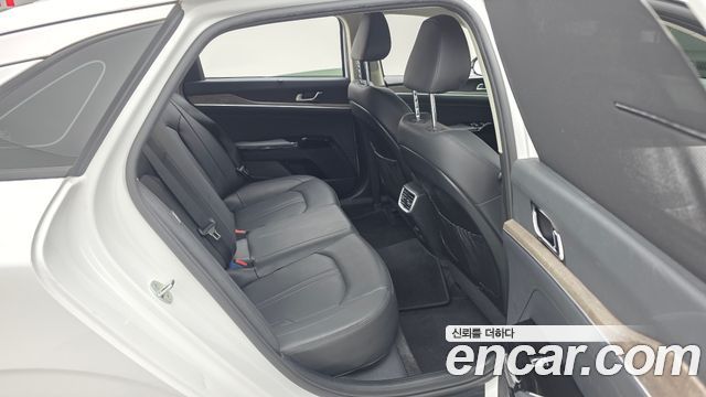 Kia K5 (III) 2.0 Noblesse 2023 — фото 12