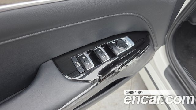 Kia K5 (III) 2.0 Noblesse 2023 — фото 17