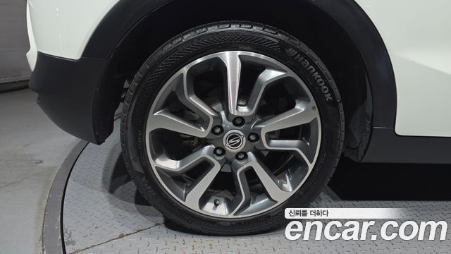 KG Mobility (SsangYong) Tivoli Diesel LX 2WD 2016 — фото 5