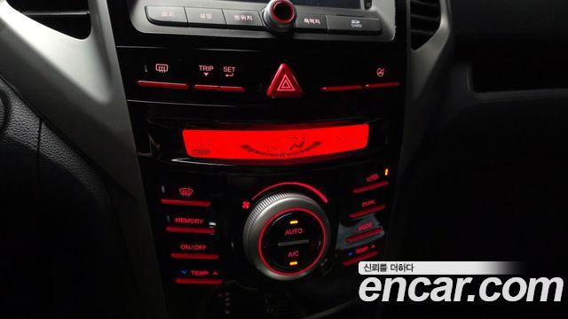 KG Mobility (SsangYong) Tivoli Diesel LX 2WD 2016 — фото 17