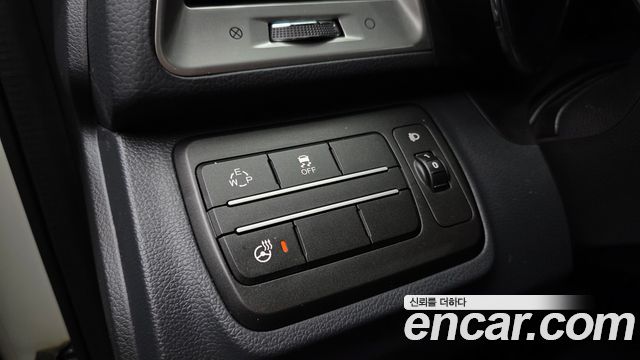 KG Mobility (SsangYong) Tivoli Diesel LX 2WD 2016 — фото 18
