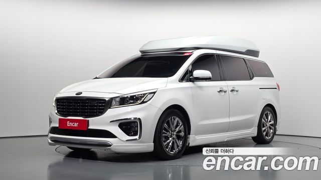 Kia Carnival 9-Seater Hi-Limousine Noblesse Special 2019 — фото 1