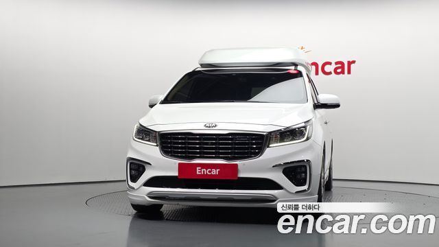 Kia Carnival 9-Seater Hi-Limousine Noblesse Special 2019 — фото 3