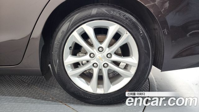 Chevrolet Malibu 1.8 Hybird LT Deluxe 2017 — фото 21