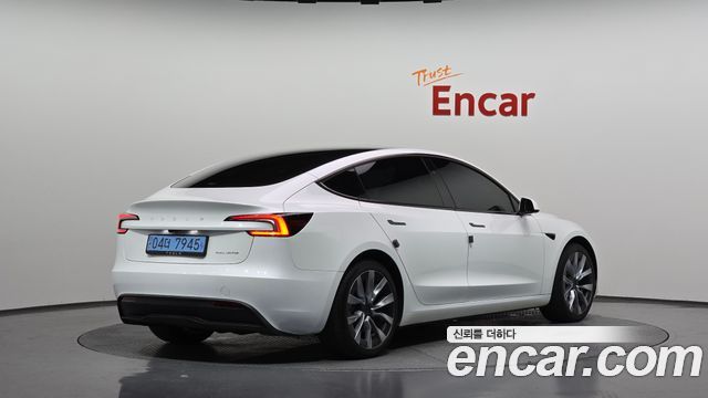 Tesla Model 3 Long Range AWD 2024 — фото 2