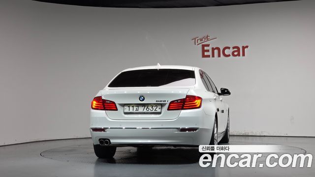 BMW 5 Series (F10) 528i Luxury Plus 2015 — фото 4