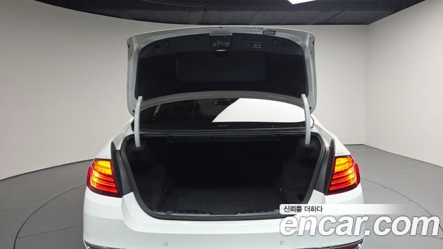 BMW 5 Series (F10) 528i Luxury Plus 2015 — фото 24