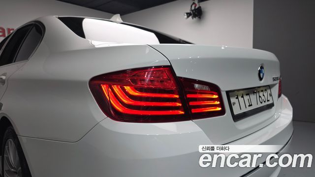 BMW 5 Series (F10) 528i Luxury Plus 2015 — фото 29