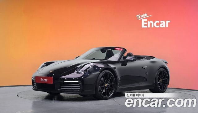 Porsche 911 (992) Carrera 4 Cabriolet