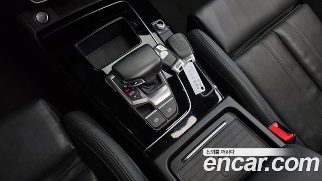Audi Q5 (FY) 40 TDI Quattro Premium 2021 — фото 9