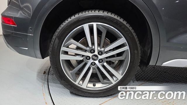 Audi Q5 (FY) 40 TDI Quattro Premium 2021 — фото 21