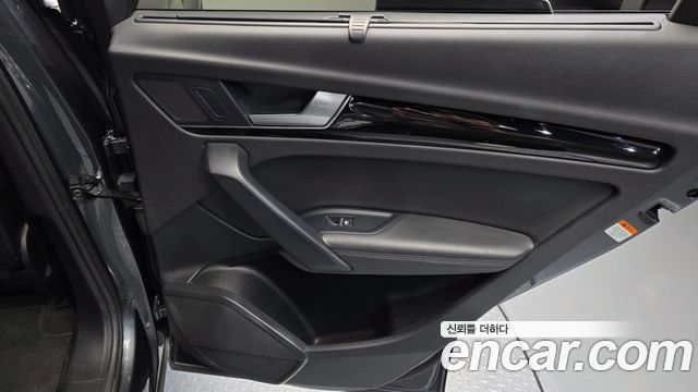 Audi Q5 (FY) 40 TDI Quattro Premium 2021 — фото 25