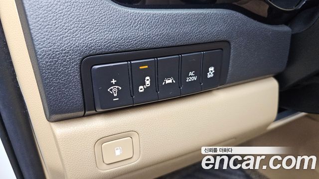 Kia Carnival Gasoline 9-Seater Hi-Limousine Noblesse Special 2019 — фото 16