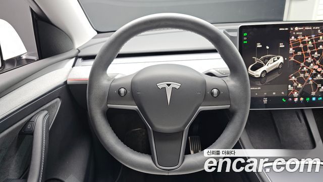 Tesla Model Y RWD 2024 — фото 12