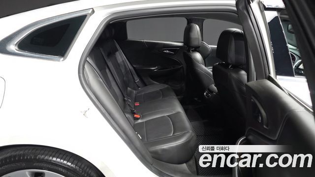 Chevrolet Malibu 2.0 Turbo LTZ Premium 2017 — фото 12