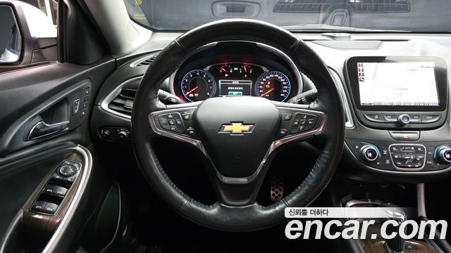 Chevrolet Malibu 2.0 Turbo LTZ Premium 2017 — фото 13