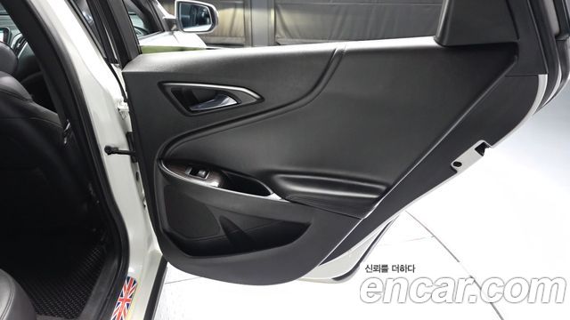 Chevrolet Malibu 2.0 Turbo LTZ Premium 2017 — фото 25