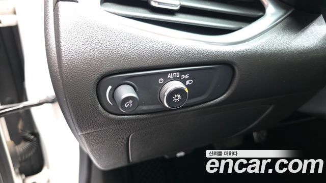 Chevrolet Malibu 2.0 Turbo LTZ Premium 2017 — фото 28
