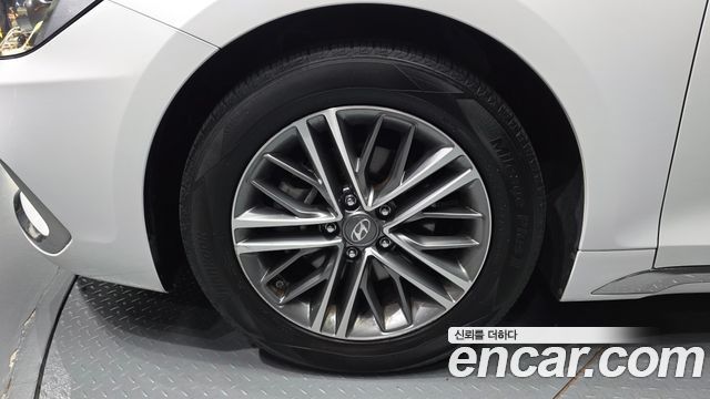 Hyundai Grandeur (IG) 3.0 LPi Modern Basic (Rental Car) 2019 — фото 5