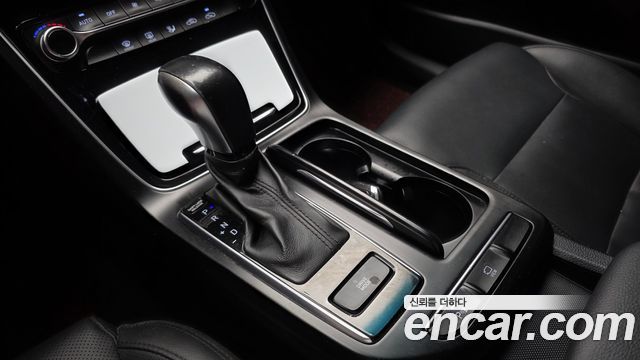Hyundai Grandeur (IG) 3.0 LPi Modern Basic (Rental Car) 2019 — фото 9