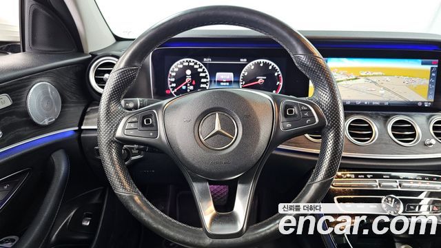 Mercedes-Benz E-Class (W213) E300 4MATIC Avnatgarde 2018 — фото 13