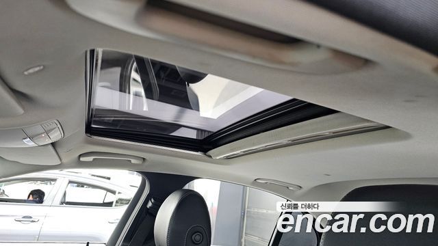 Mercedes-Benz E-Class (W213) E300 4MATIC Avnatgarde 2018 — фото 19