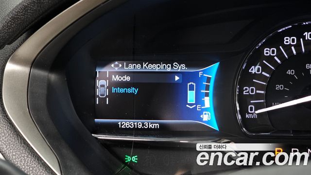 Lincoln MKZ Hybrid 2nd 2016 — фото 16