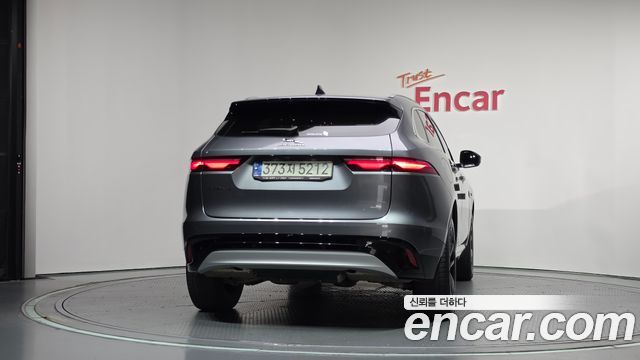 Jaguar F-PACE P 250 SE 2022 — фото 4