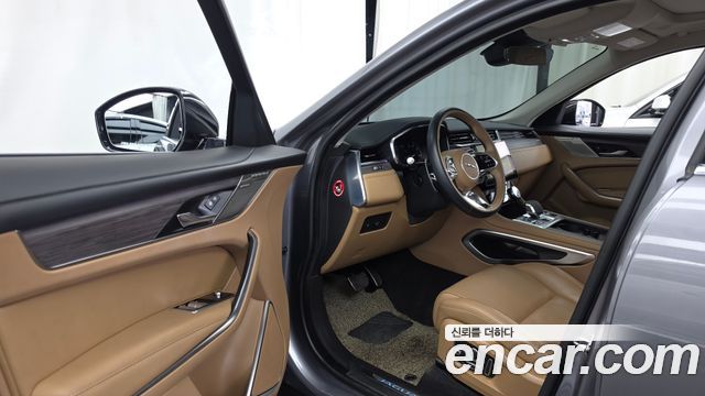 Jaguar F-PACE P 250 SE 2022 — фото 10