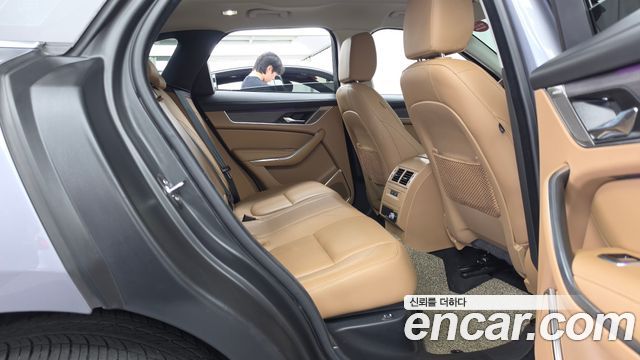 Jaguar F-PACE P 250 SE 2022 — фото 12