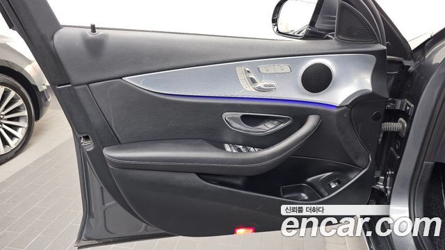 Mercedes-Benz E-Class (W213) E250 Avantgarde 2020 — фото 30