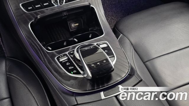 Mercedes-Benz E-Class (W213) E250 Avantgarde 2020 — фото 34