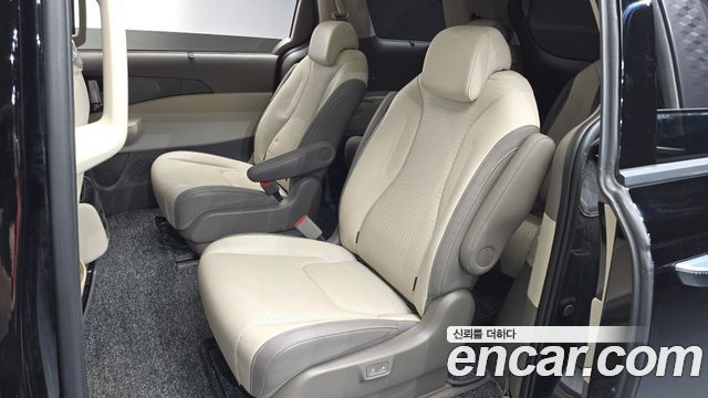 Kia Carnival (IV) Gasoline 9-Seater Gravity 2025 — фото 11