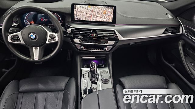 BMW 5 Series (G30) 520i M Sport 2023 — фото 7