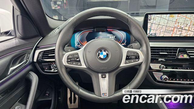 BMW 5 Series (G30) 520i M Sport 2023 — фото 13