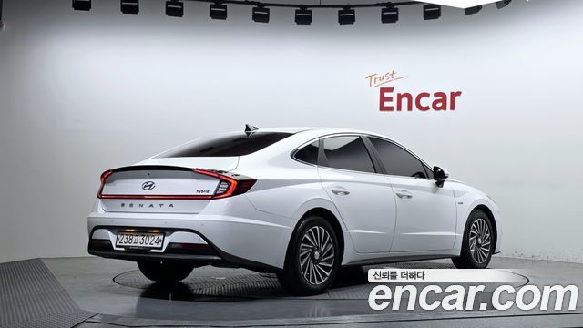 Hyundai Sonata Hybrid (DN8) Premium 2020 — фото 2