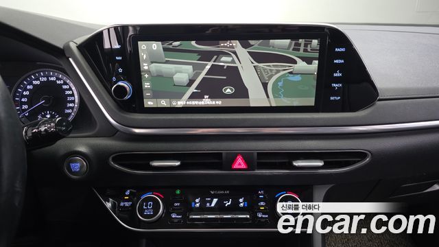 Hyundai Sonata Hybrid (DN8) Premium 2020 — фото 19