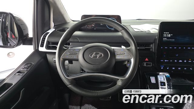 Hyundai Staria L3.5 Lounge 9-Seater Prestige 2022 — фото 13