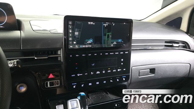 Hyundai Staria L3.5 Lounge 9-Seater Prestige 2022 — фото 15