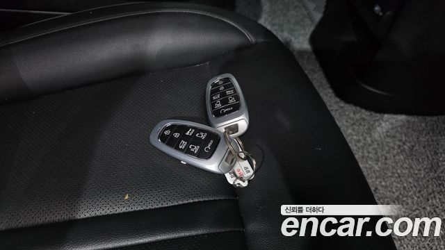 Hyundai Staria L3.5 Lounge 9-Seater Prestige 2022 — фото 18